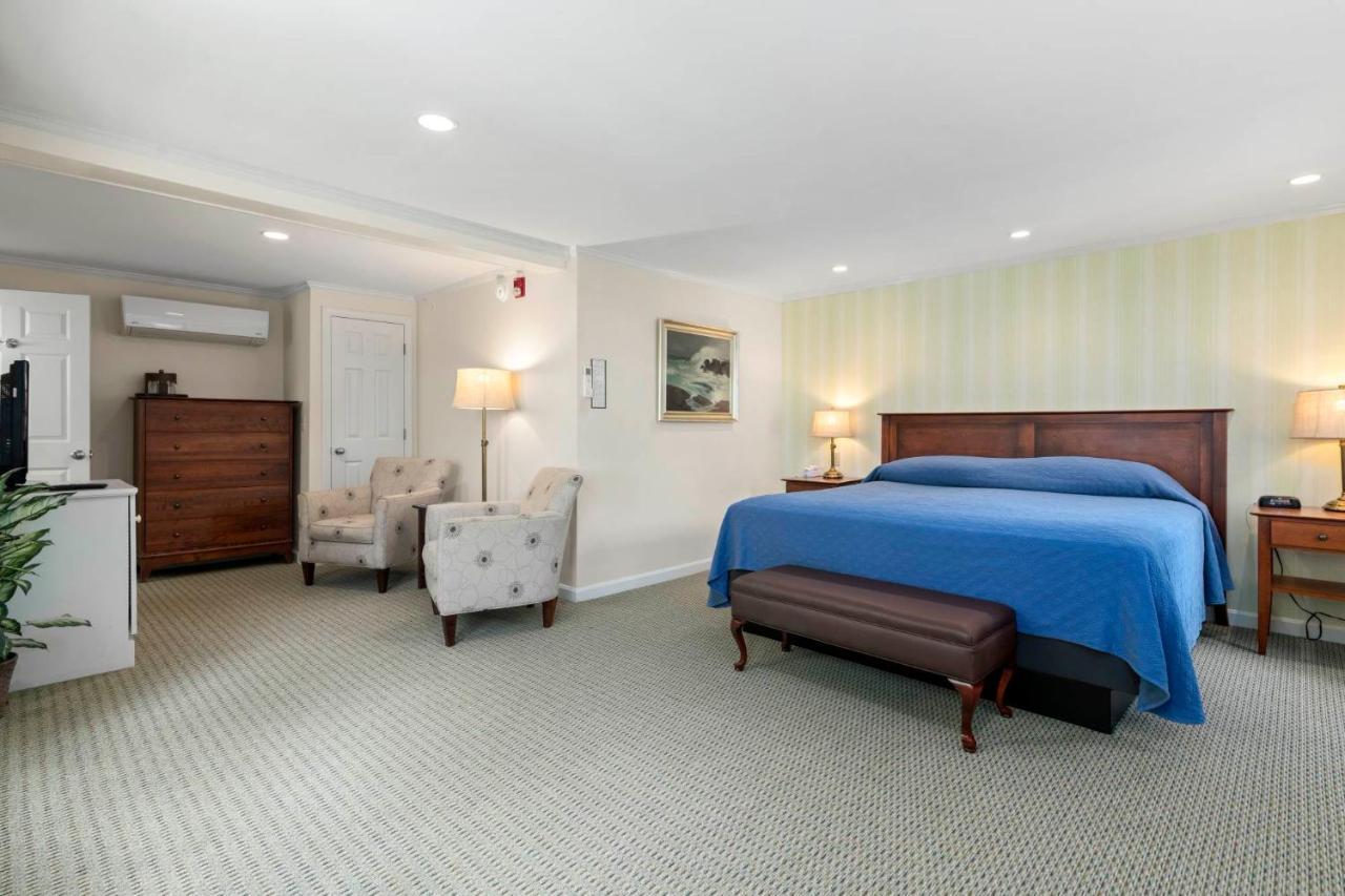 The Sparhawk Oceanfront Resort Оганкит Экстерьер фото